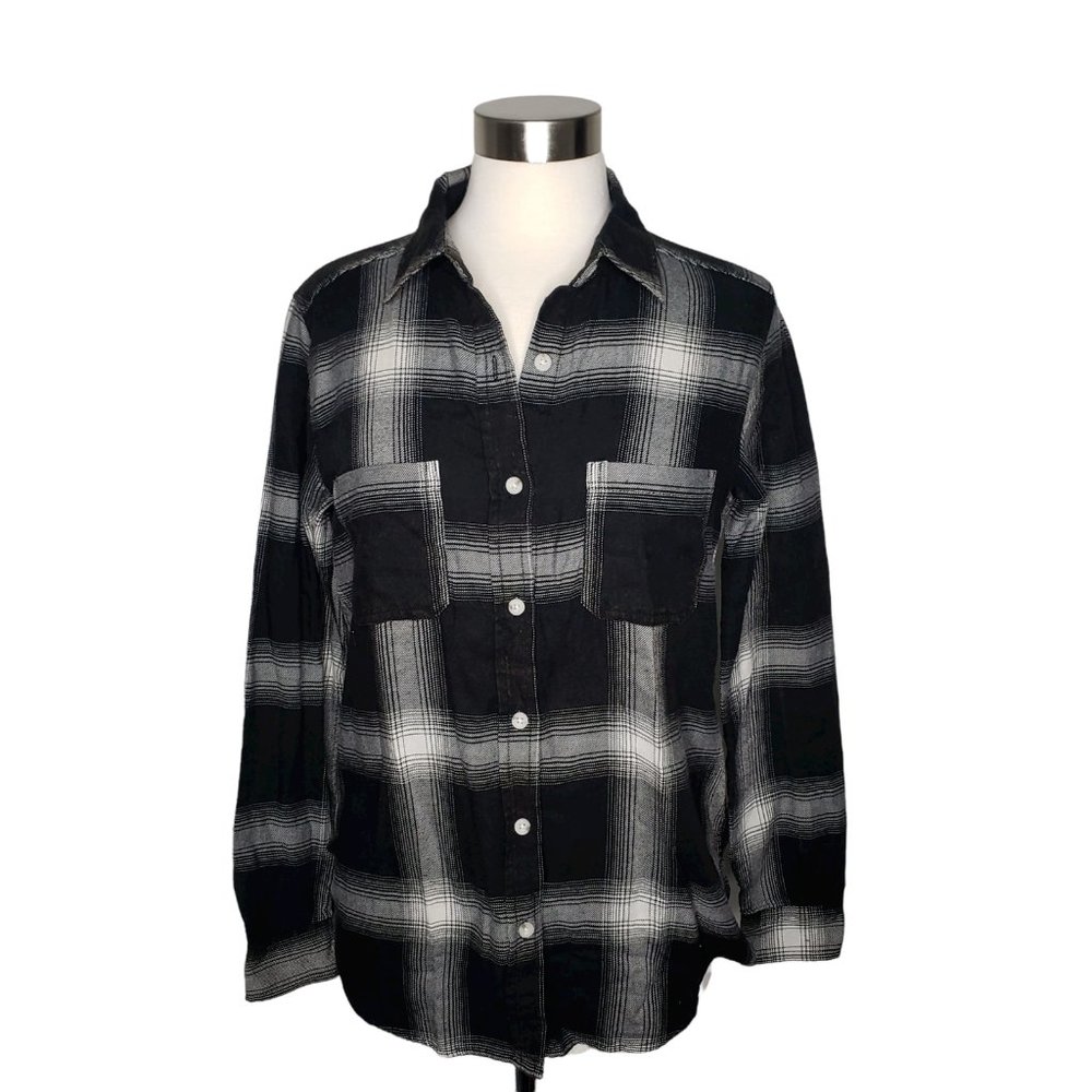 New Mossimo black plaid flannel shirt with feathers printed on the back SZ XS - Picture 2 of 9
